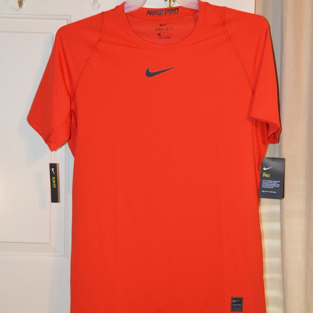 Nike Pro Cool baselayer t-Shirt sz Lg NWT Red